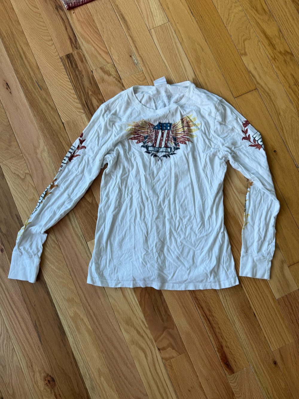 Harley-Davidson White Long Sleeve Tee with Patriotic Eagle Graphic